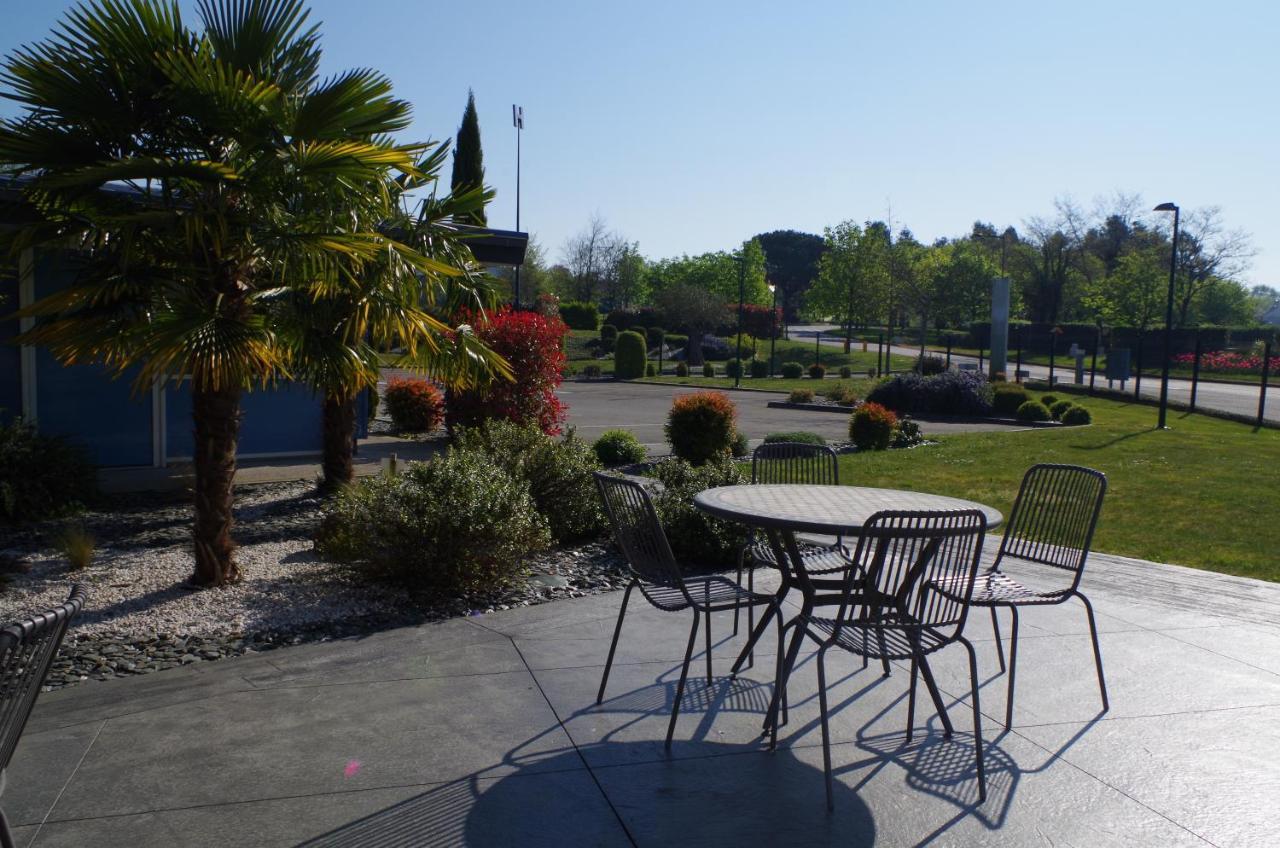 Hotel Restaurant Bel Air Crevin - Axe Rennes Nantes Exterior foto